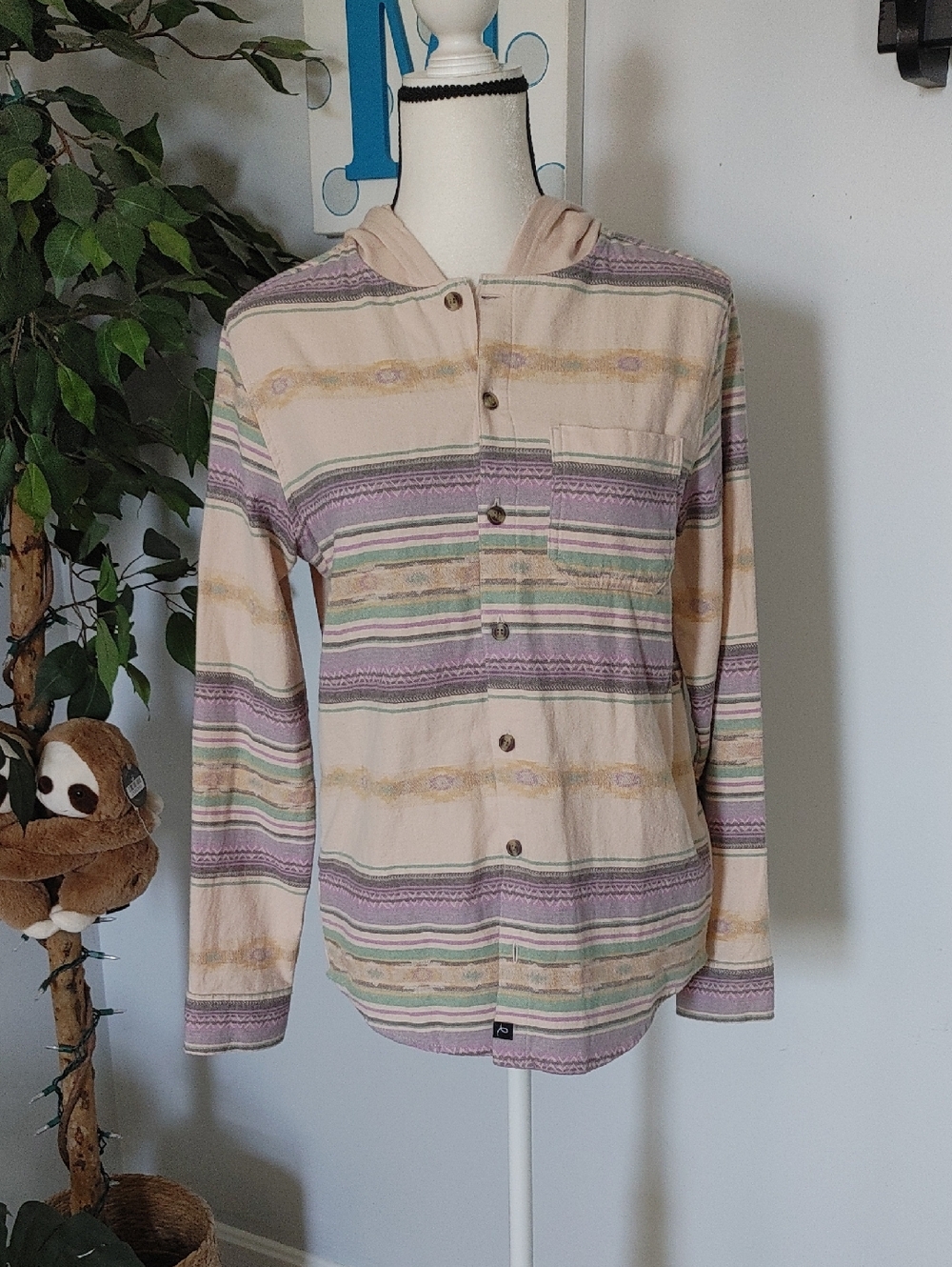 Art Class Aztec Hooded Button-Up XL
